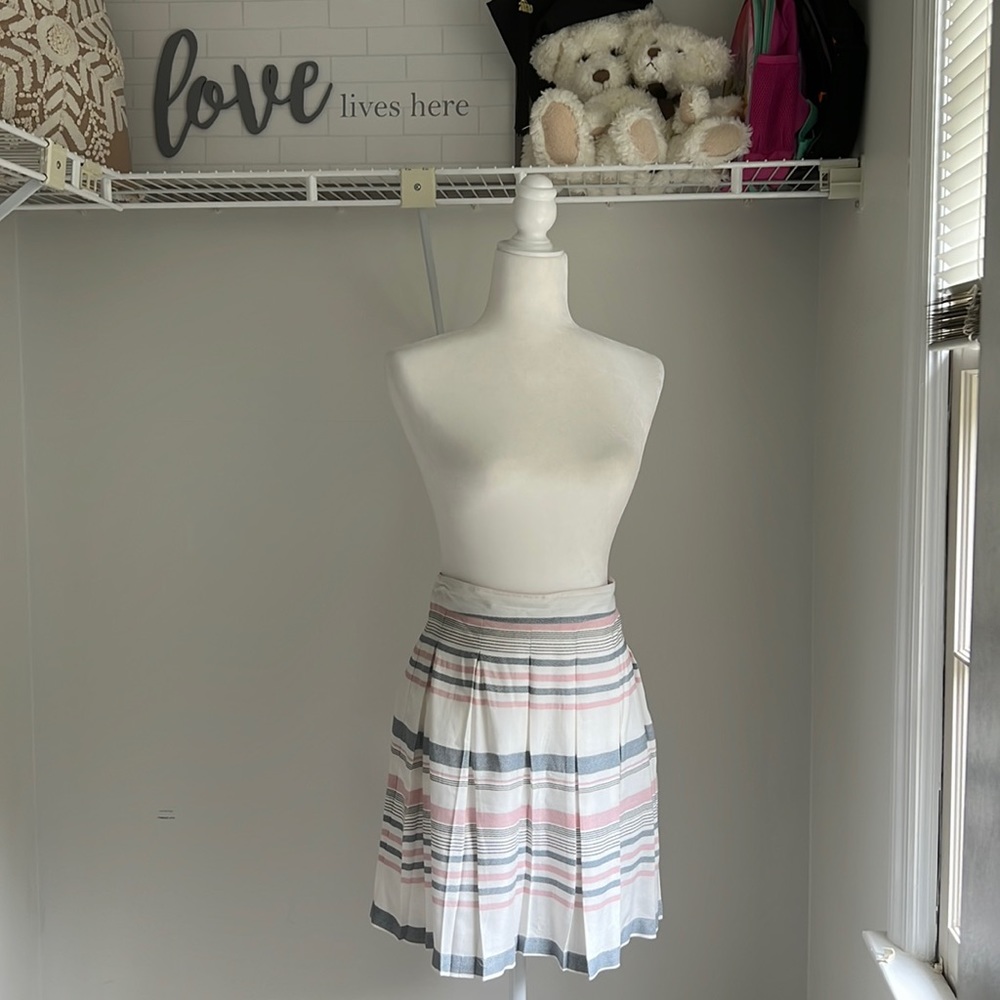 Ladies Skirt
